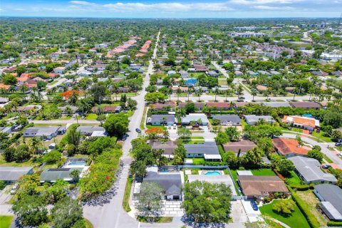 House in Palmetto Bay, Florida 3 bedrooms, 190.17 sq.m. № 1747857 - photo 26