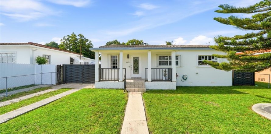 Villa ou maison à Hialeah, Floride 3 chambres, 105.63 m2 № 2148202