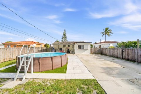 Villa ou maison à vendre à Hialeah, Floride: 3 chambres, 105.63 m2 № 2148202 - photo 29