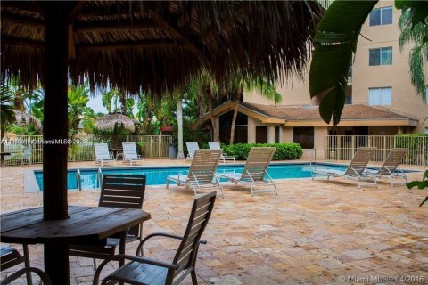 Appartement à louer à Miami, Floride: 2 chambres, 82.4 m2 № 1964421 - photo 21