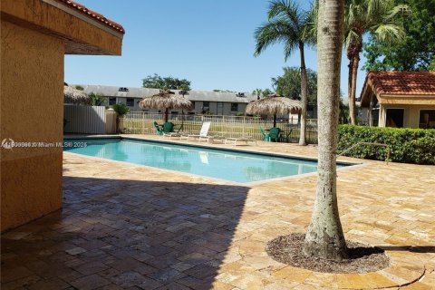 Appartement à louer à Miami, Floride: 2 chambres, 82.4 m2 № 1964421 - photo 19