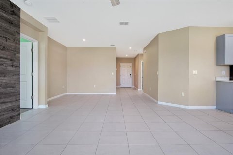 House in Davenport, Florida 3 bedrooms, 141.21 sq.m. № 1905826 - photo 16