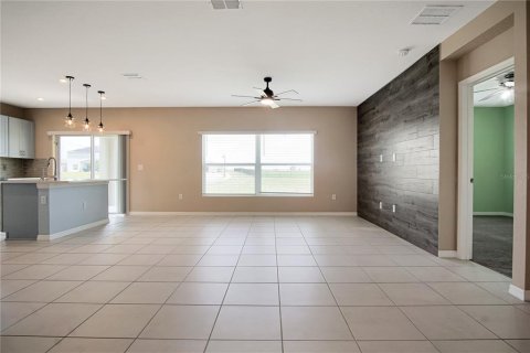 House in Davenport, Florida 3 bedrooms, 141.21 sq.m. № 1905826 - photo 14