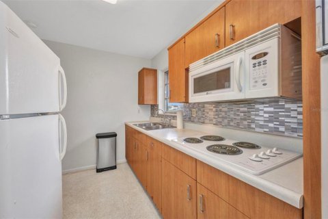 House in Port Charlotte, Florida 2 bedrooms, 81.75 sq.m. № 1817871 - photo 20