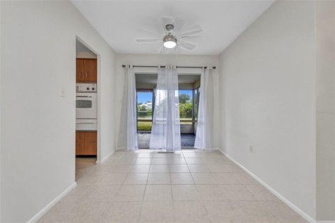 House in Port Charlotte, Florida 2 bedrooms, 81.75 sq.m. № 1817871 - photo 17