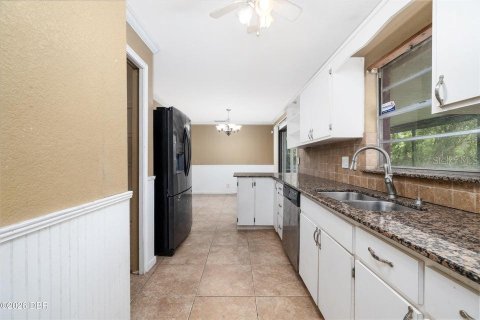 Casa en venta en Holly Hill, Florida, 4 dormitorios, 145.67 m2 № 2384039 - foto 11