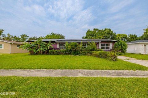 Casa en venta en Holly Hill, Florida, 4 dormitorios, 145.67 m2 № 2384039 - foto 2