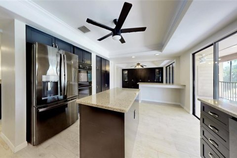 House in Sarasota, Florida 6 bedrooms, 341.14 sq.m. № 1716540 - photo 13