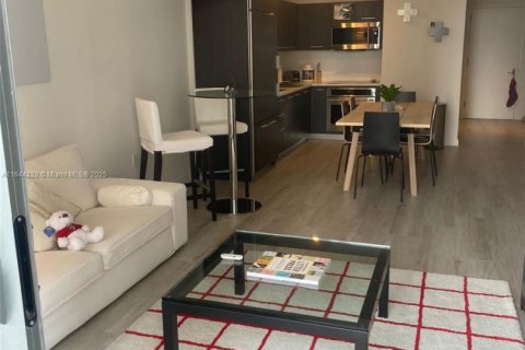 Condominio en venta en Miami, Florida, 1 dormitorio, 79.15 m2 № 1935719 - foto 27