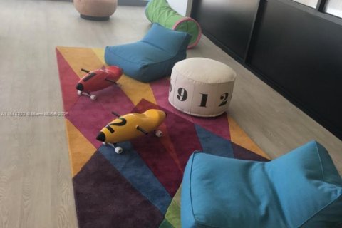 Condominio en venta en Miami, Florida, 1 dormitorio, 79.15 m2 № 1935719 - foto 23