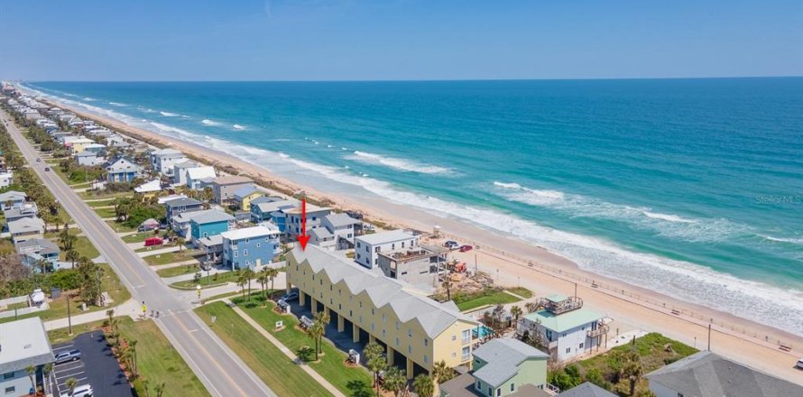 Condo à New Smyrna Beach, Floride, 2 chambres  № 2152419
