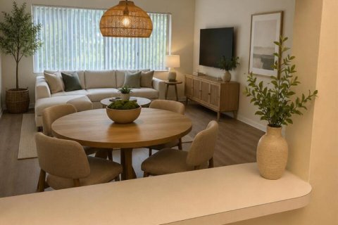 Condo in Pompano Beach, Florida, 1 bedroom  № 2293509 - photo 4