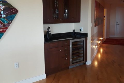 Снять в аренду кондоминиум в Лонгбоут-Ки, Флорида 3 спальни, 258.27м2, № 1776953 - фото 7