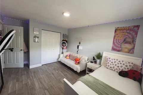 House in Apopka, Florida 4 bedrooms, 156.26 sq.m. № 2116292 - photo 28