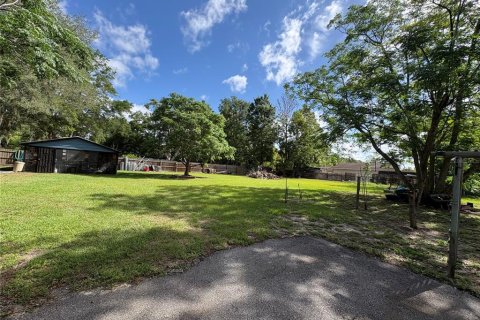 House in Apopka, Florida 4 bedrooms, 156.26 sq.m. № 2116292 - photo 9
