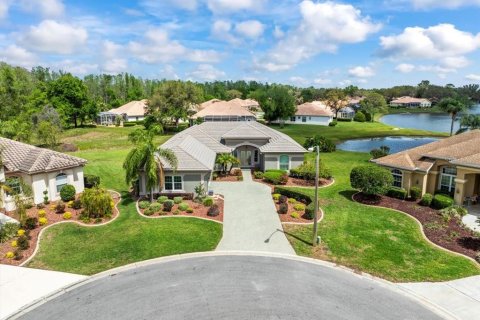 Villa ou maison à vendre à Weeki Wachee, Floride: 3 chambres, 248.89 m2 № 1620226 - photo 2