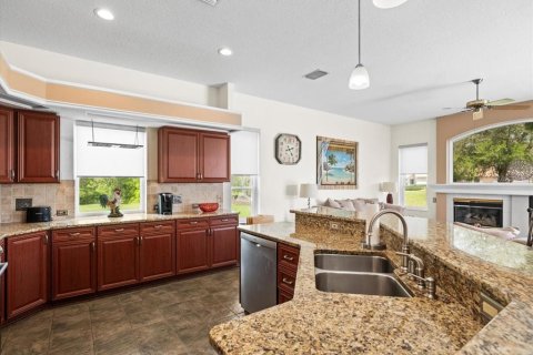 Villa ou maison à vendre à Weeki Wachee, Floride: 3 chambres, 248.89 m2 № 1620226 - photo 19