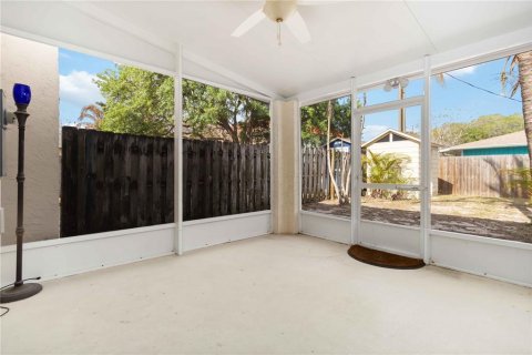 Adosado en venta en Cape Canaveral, Florida, 2 dormitorios, 120.03 m2 № 2166106 - foto 24