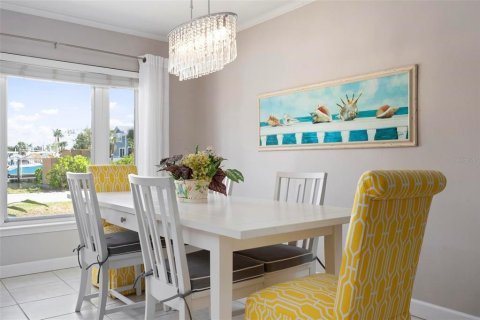 Villa ou maison à vendre à Holmes Beach, Floride: 4 chambres, 172.33 m2 № 1725224 - photo 17