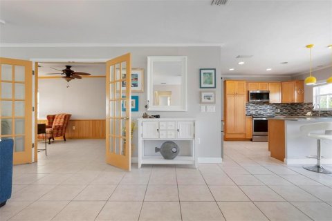 Villa ou maison à vendre à Holmes Beach, Floride: 4 chambres, 172.33 m2 № 1725224 - photo 12