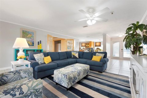 Villa ou maison à vendre à Holmes Beach, Floride: 4 chambres, 172.33 m2 № 1725224 - photo 5