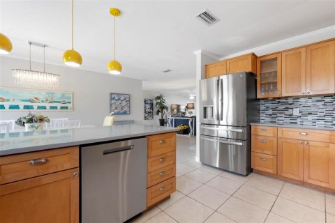 Villa ou maison à vendre à Holmes Beach, Floride: 4 chambres, 172.33 m2 № 1725224 - photo 20