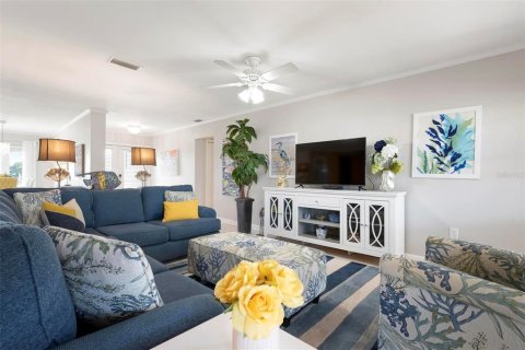 Villa ou maison à vendre à Holmes Beach, Floride: 4 chambres, 172.33 m2 № 1725224 - photo 11