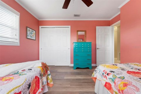 Villa ou maison à vendre à Holmes Beach, Floride: 4 chambres, 172.33 m2 № 1725224 - photo 28
