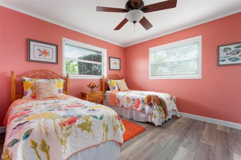 Villa ou maison à vendre à Holmes Beach, Floride: 4 chambres, 172.33 m2 № 1725224 - photo 27