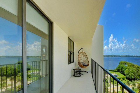 Condo in Palm Beach, Florida, 2 bedrooms  № 2169744 - photo 20