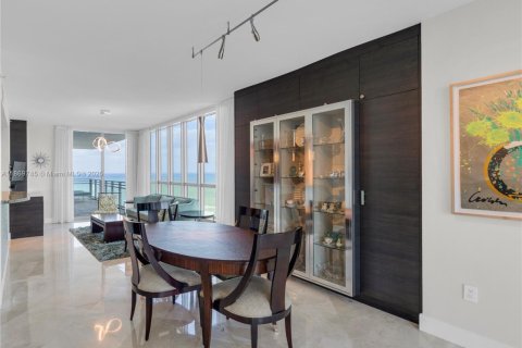 Condominio en venta en Hollywood, Florida, 3 dormitorios, 243.68 m2 № 1896920 - foto 18