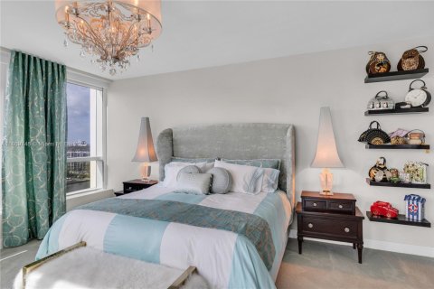 Condominio en venta en Hollywood, Florida, 3 dormitorios, 243.68 m2 № 1896920 - foto 24