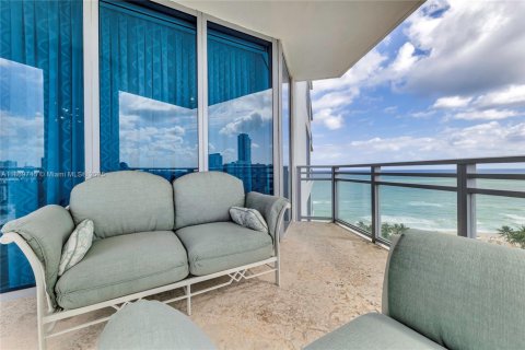 Condominio en venta en Hollywood, Florida, 3 dormitorios, 243.68 m2 № 1896920 - foto 5