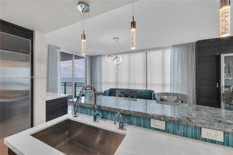 Condominio en venta en Hollywood, Florida, 3 dormitorios, 243.68 m2 № 1896920 - foto 13