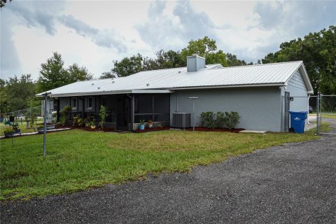 House in DeLand, Florida 3 bedrooms, 153.29 sq.m. № 1869806 - photo 7