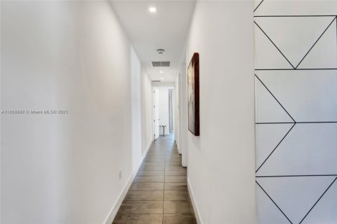 Hotel en venta en Miami Beach, Florida № 1770434 - foto 15