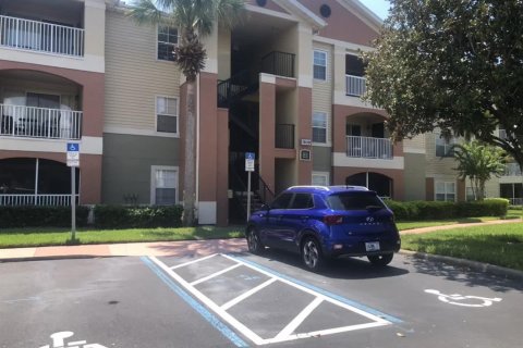 Condo in Oviedo, Florida, 3 bedrooms  № 1900987 - photo 7