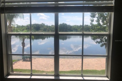 Condo in Oviedo, Florida, 3 bedrooms  № 1900987 - photo 26