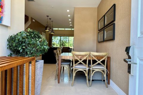 Touwnhouse à vendre à Kissimmee, Floride: 3 chambres, 210.7 m2 № 1754443 - photo 6
