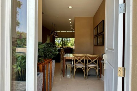 Touwnhouse à vendre à Kissimmee, Floride: 3 chambres, 210.7 m2 № 1754443 - photo 5