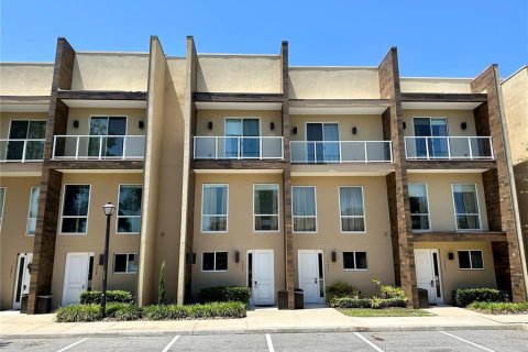 Touwnhouse à vendre à Kissimmee, Floride: 3 chambres, 210.7 m2 № 1754443 - photo 1