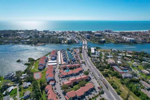 Купить кондоминиум в Сарасота, Флорида 7 комнат, 94.39м2, № 1882863 - фото 20