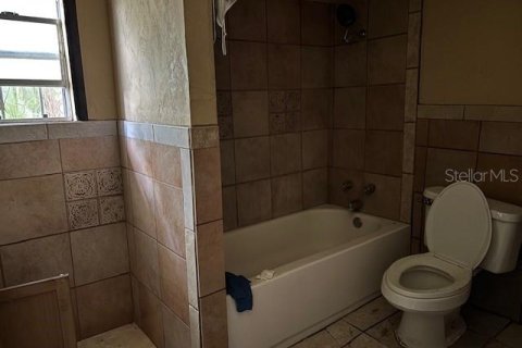 Casa en venta en Gainesville, Florida, 4 dormitorios, 112.41 m2 № 1837985 - foto 6