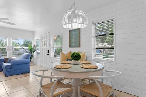 Casa en venta en Tampa, Florida, 3 dormitorios, 149.57 m2 № 1679839 - foto 10