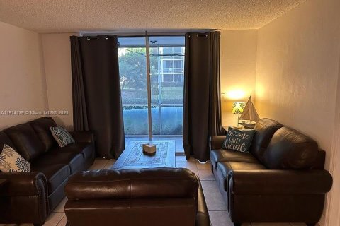 Copropriété à louer à Lighthouse Point, Floride: 2 chambres, 91.42 m2 № 2016871 - photo 5