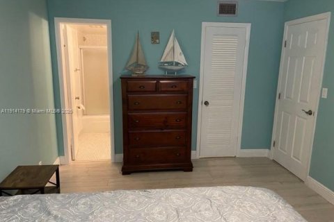 Copropriété à louer à Lighthouse Point, Floride: 2 chambres, 91.42 m2 № 2016871 - photo 24