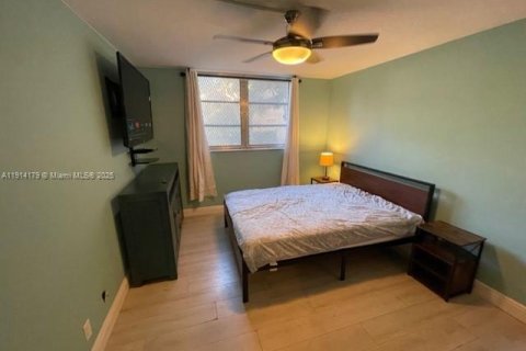 Copropriété à louer à Lighthouse Point, Floride: 2 chambres, 91.42 m2 № 2016871 - photo 21