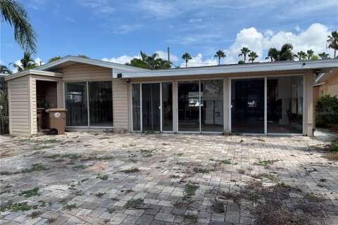 Casa en venta en Madeira Beach, Florida, 3 dormitorios, 127.65 m2 № 1858276 - foto 19