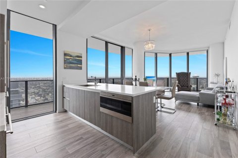 Condominio en venta en Miami, Florida, 3 dormitorios, 134.24 m2 № 1700741 - foto 11