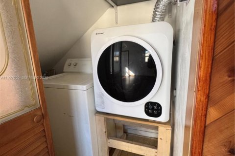 Touwnhouse à vendre à Margate, Floride: 2 chambres, 107.4 m2 № 1985967 - photo 9